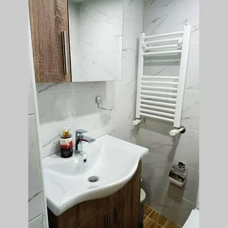 Industrial Loft Near Seaside W 200mbps 公寓 *